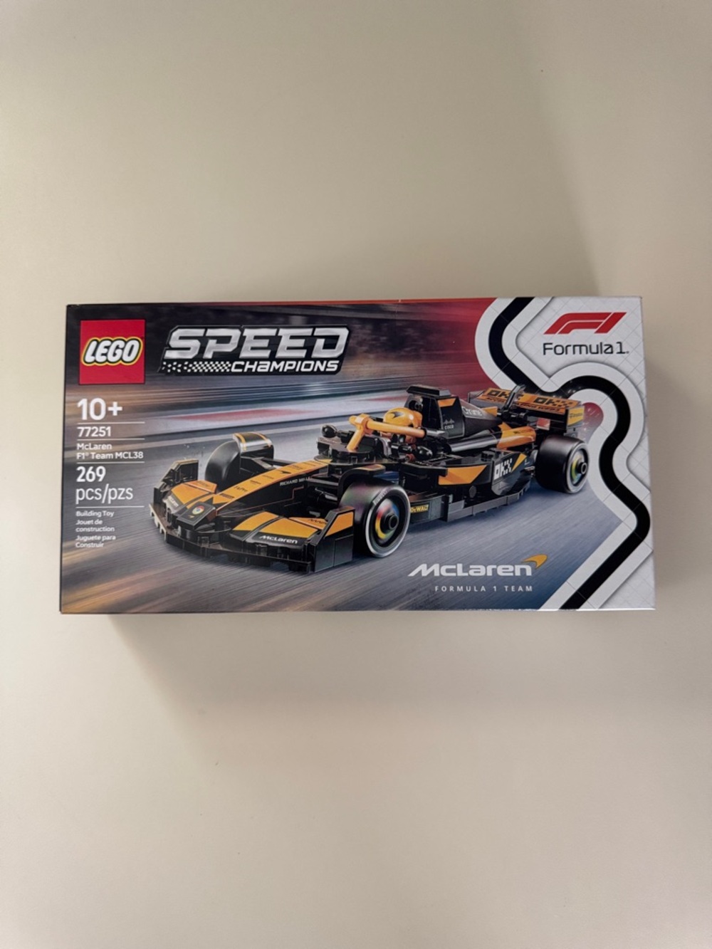 LEGO 77251 Speed Champions McLaren F1 Team MCL38